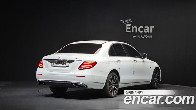 Mercedes-Benz E-Class 2020 — photo 2