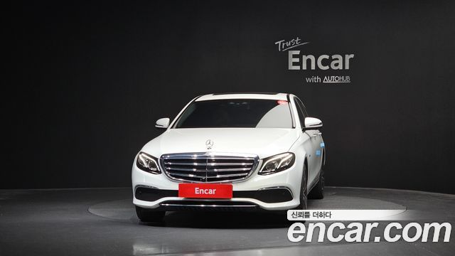 Mercedes-Benz E-Class 2020 — photo 3