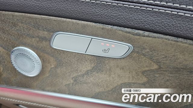 Mercedes-Benz E-Class 2020 — photo 29