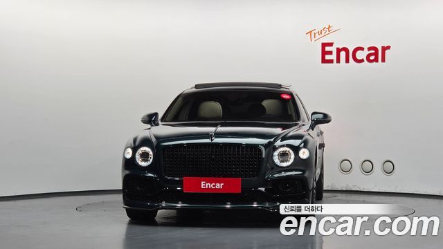 Bentley Flying Spur 2023 — photo 3