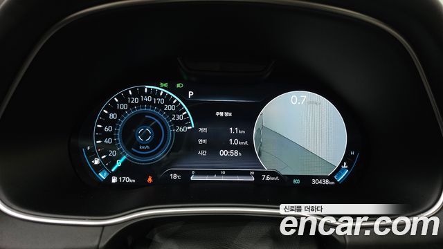 Genesis GV80 2020 — photo 11
