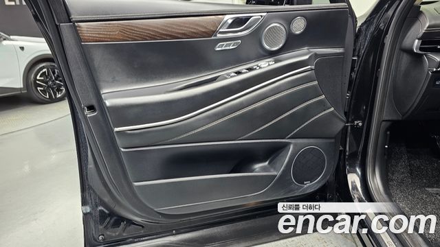 Genesis GV80 2020 — photo 14