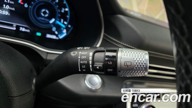 Genesis GV80 2020 — photo 28
