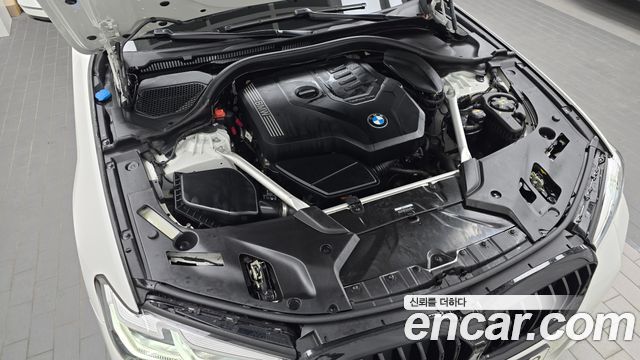 BMW 5-Series 2022 — photo 6