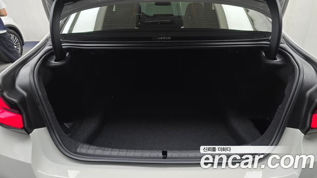 BMW 5-Series 2022 — photo 24