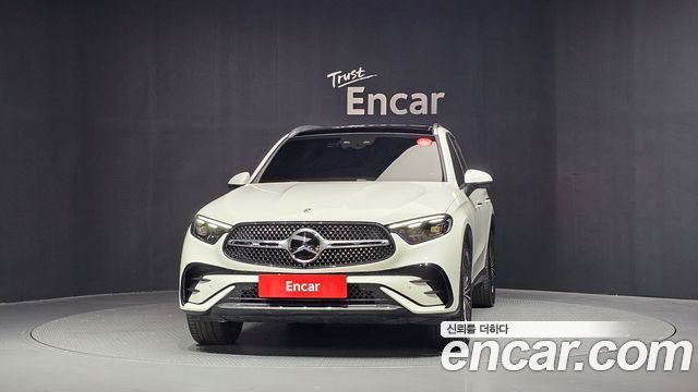 Mercedes-Benz GLC-Class 2026 — photo 3