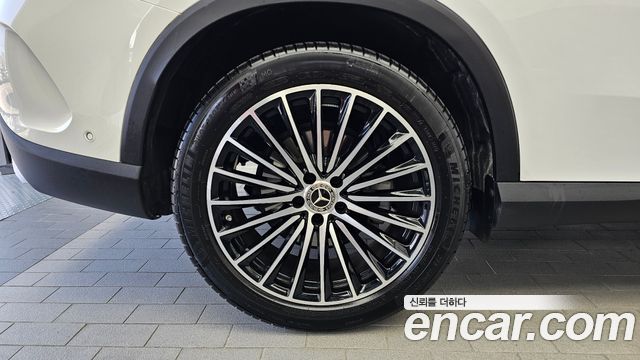 Mercedes-Benz GLC-Class 2026 — photo 5