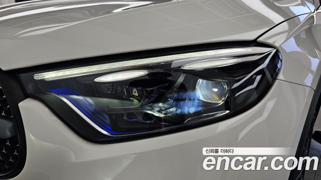 Mercedes-Benz GLC-Class 2026 — photo 8