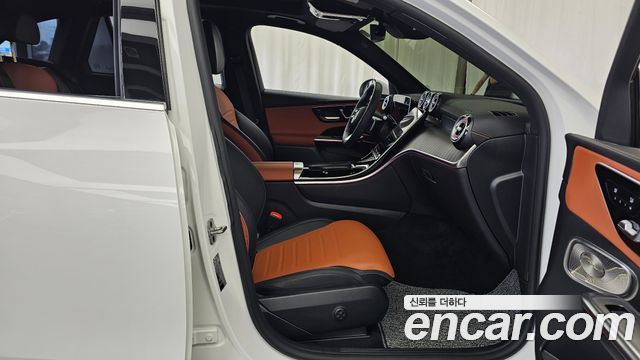 Mercedes-Benz GLC-Class 2026 — photo 16