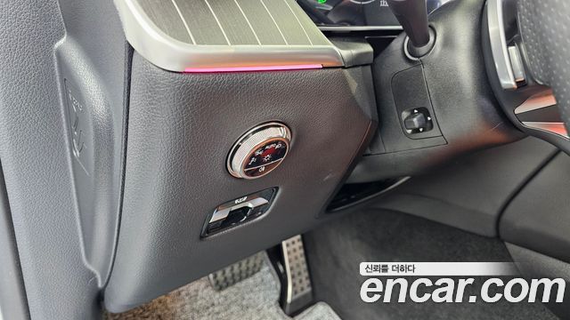 Mercedes-Benz GLC-Class 2026 — photo 29