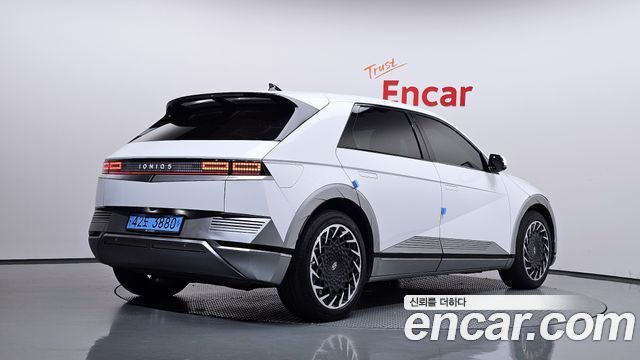 Hyundai Ioniq5 2023 — photo 2