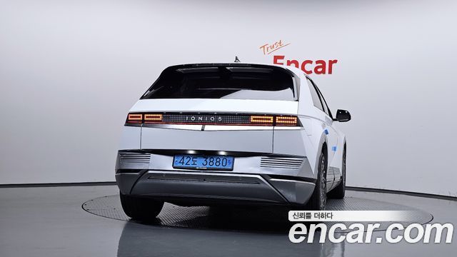 Hyundai Ioniq5 2023 — photo 4