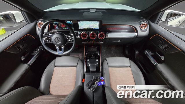 Mercedes-Benz EQB 2023 — photo 10