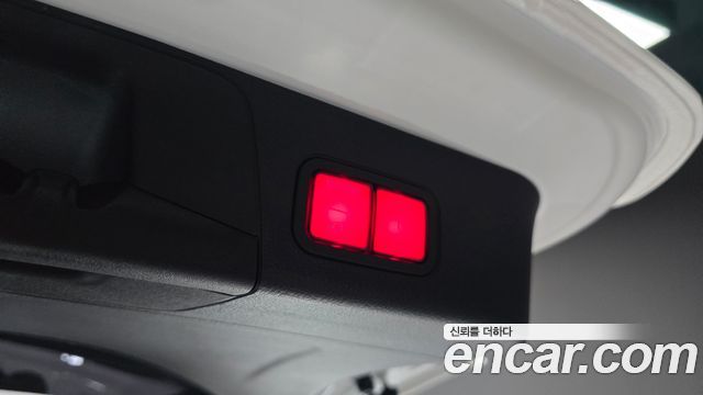 Mercedes-Benz EQB 2023 — photo 25