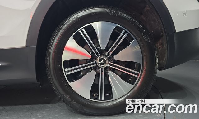 Mercedes-Benz EQB 2023 — photo 7