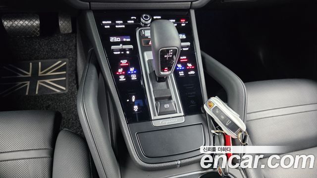 Porsche Cayenne 2019 — photo 9