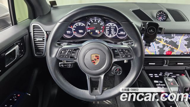 Porsche Cayenne 2019 — photo 13