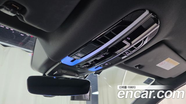Porsche Cayenne 2019 — photo 16