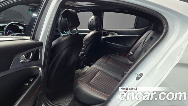 Genesis G70 2019 — photo 18