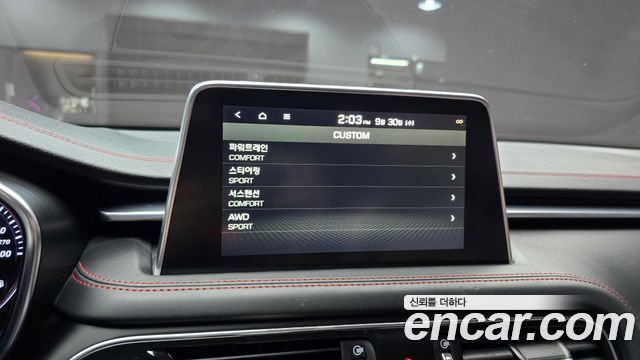 Genesis G70 2019 — photo 23