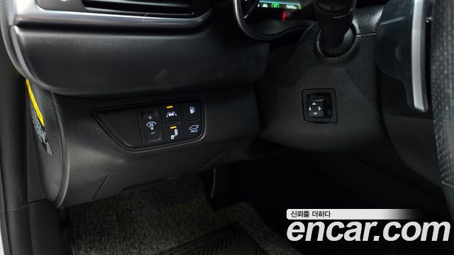 Genesis G70 2019 — photo 25