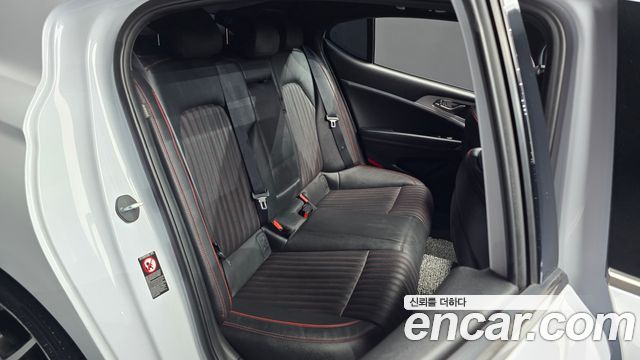 Genesis G70 2019 — photo 16