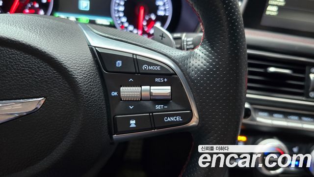 Genesis G70 2019 — photo 30