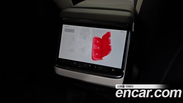 Tesla Model S 2026 — photo 27
