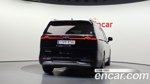 Kia Canival 2023 — photo 4