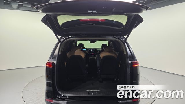 Kia Canival 2023 — photo 20