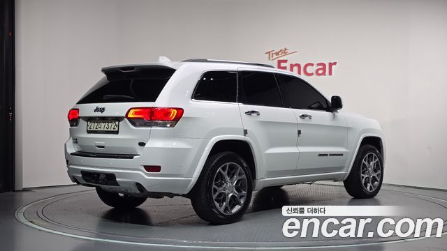 Jeep Cherokee 2020 — photo 2