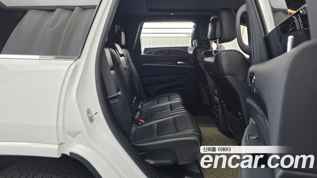 Jeep Cherokee 2020 — photo 17