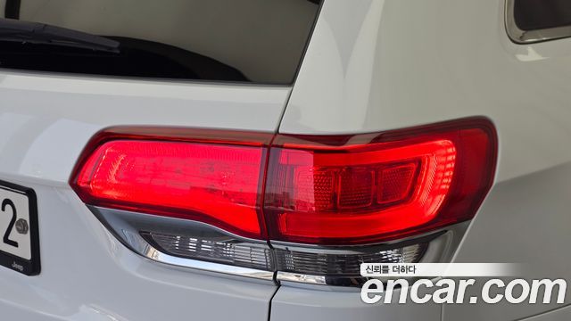 Jeep Cherokee 2020 — photo 9