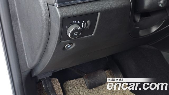 Jeep Cherokee 2020 — photo 27