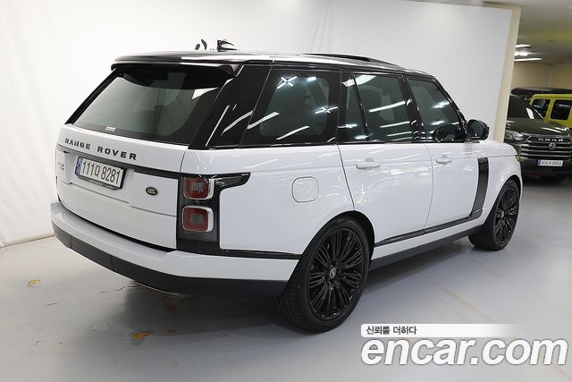 Land Rover Range Rover 2022 — photo 5