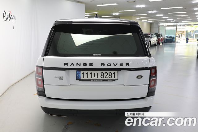 Land Rover Range Rover 2022 — photo 6