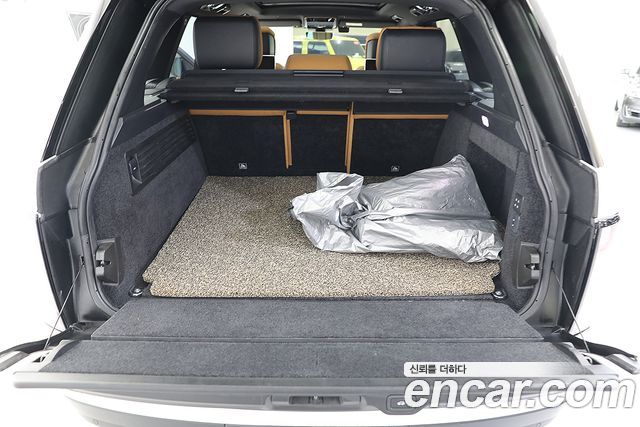 Land Rover Range Rover 2022 — photo 12