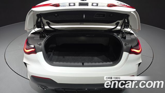 BMW 4-Series 2024 — photo 26