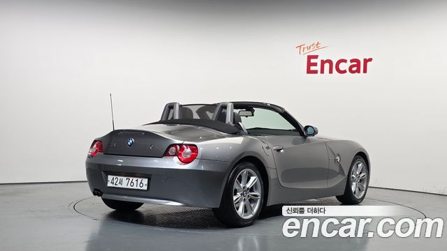 BMW Z4 2005 — photo 2