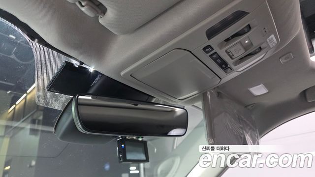 Toyota Highlander 2023 — photo 31