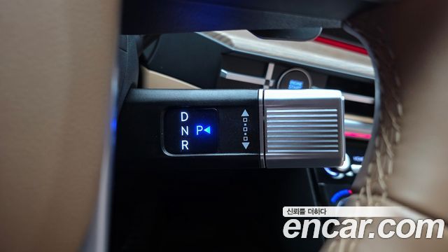 Hyundai Santafe 2024 — photo 12