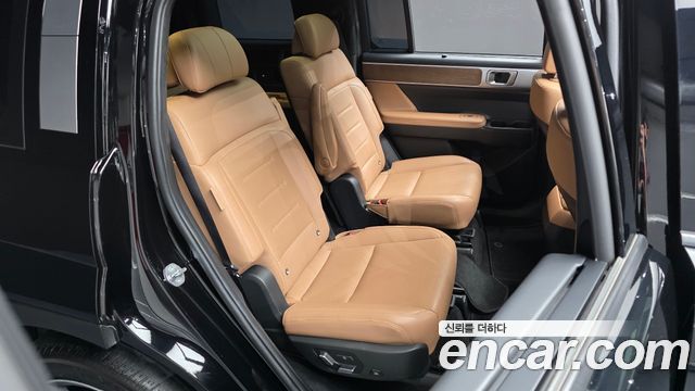 Hyundai Santafe 2024 — photo 17