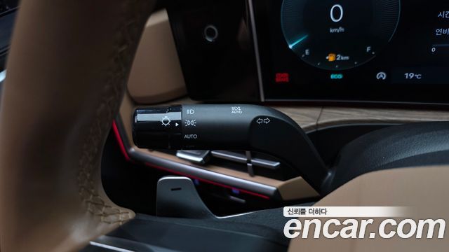 Hyundai Santafe 2024 — photo 29
