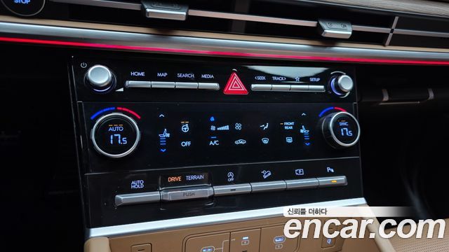 Hyundai Santafe 2024 — photo 32