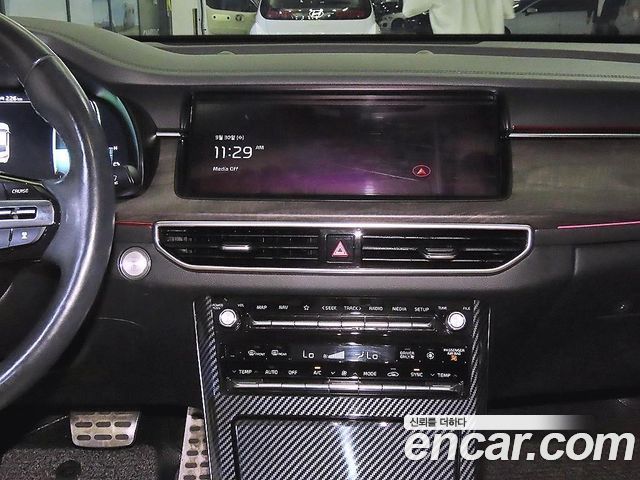Kia K7 2020 — photo 11