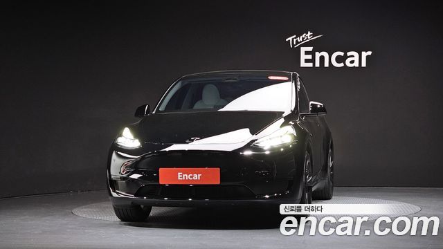 Tesla Model Y 2024 — photo 3