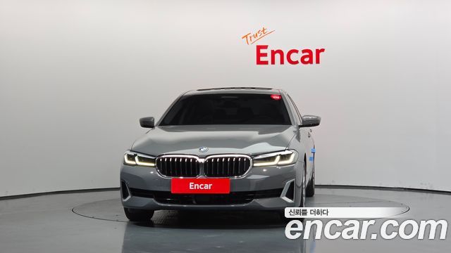 BMW 5-Series 2021 — photo 3