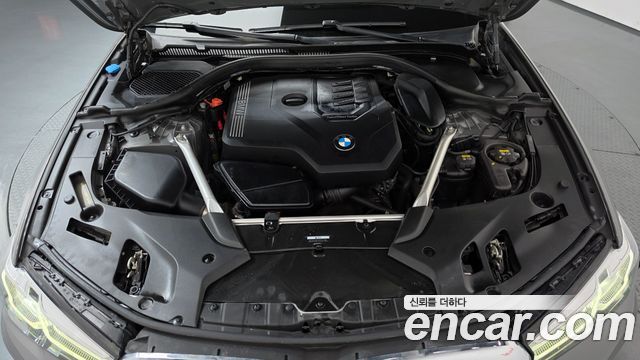 BMW 5-Series 2021 — photo 6