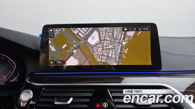 BMW 5-Series 2021 — photo 19