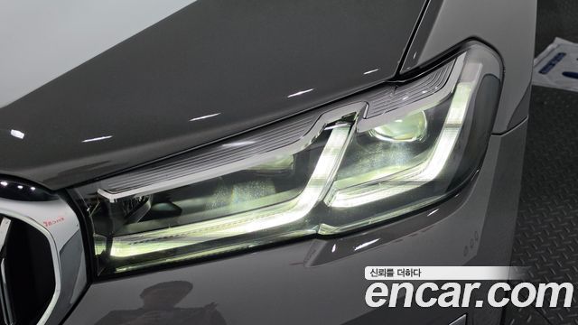 BMW 5-Series 2021 — photo 8